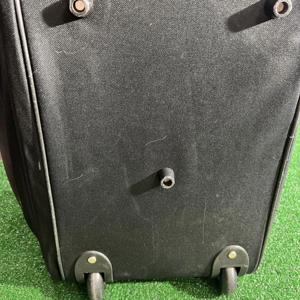 Walt Disney 1971 World Black‎ Two Rolling Wheeled Duffle Bag See Pictures